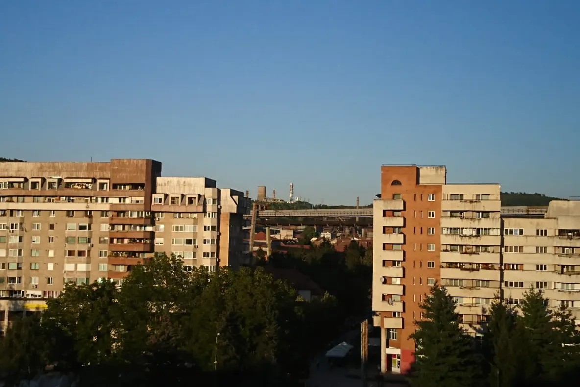 Piața imobiliară din România: orașul în care locuințele s-au scumpit cel mai mult în ultimele două luni