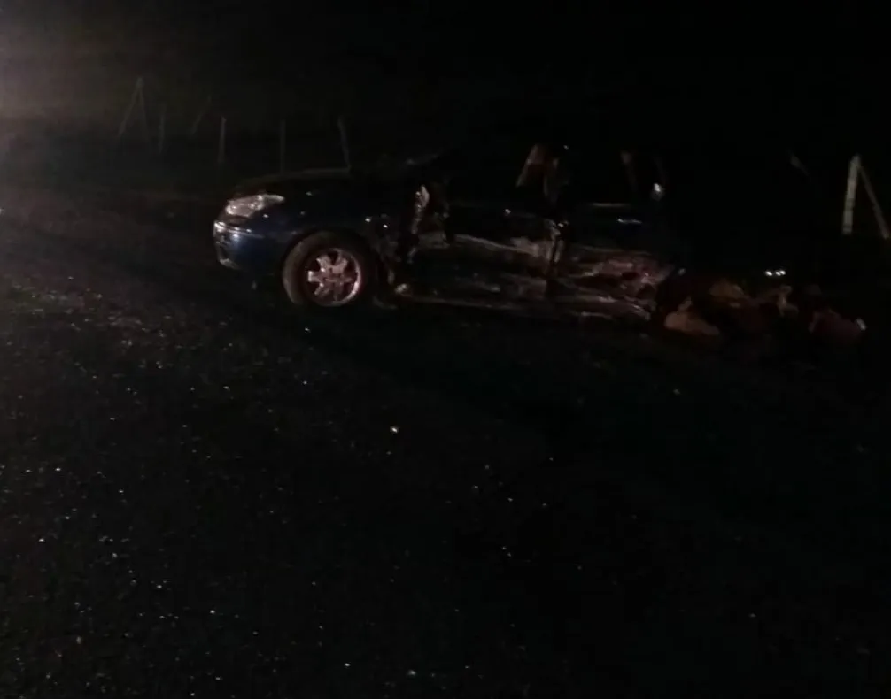 Coliziune între două autoturisme, la Voinești. Două persoane rănite ușor