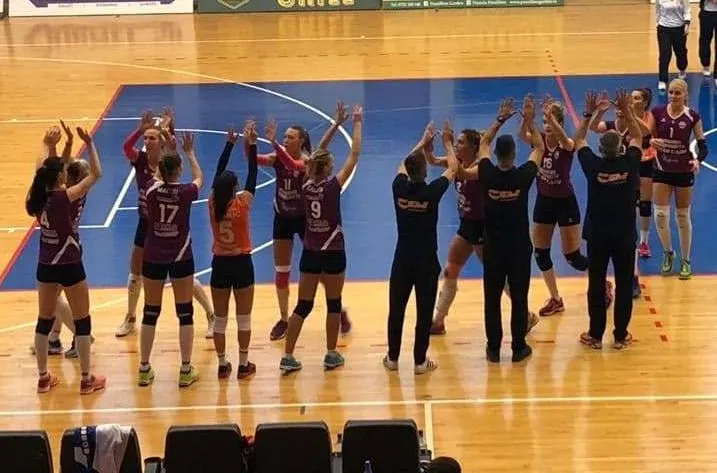 Volei: Fără emoții, CSM Târgoviște- CSU Belor Galați 3-0