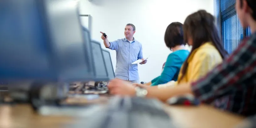 Noi cursuri de formare profesională pentru luna aprilie