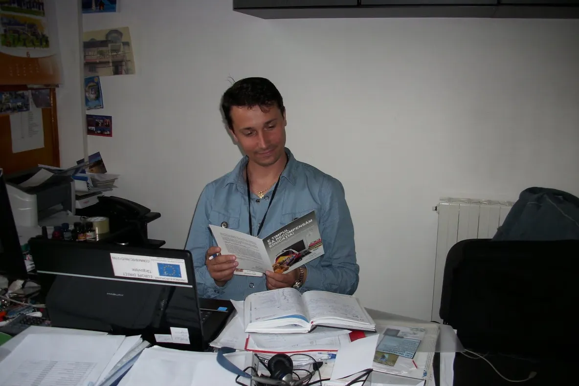 Complex de activități de Ziua Europei, organizate de Europe Direct Târgoviște
