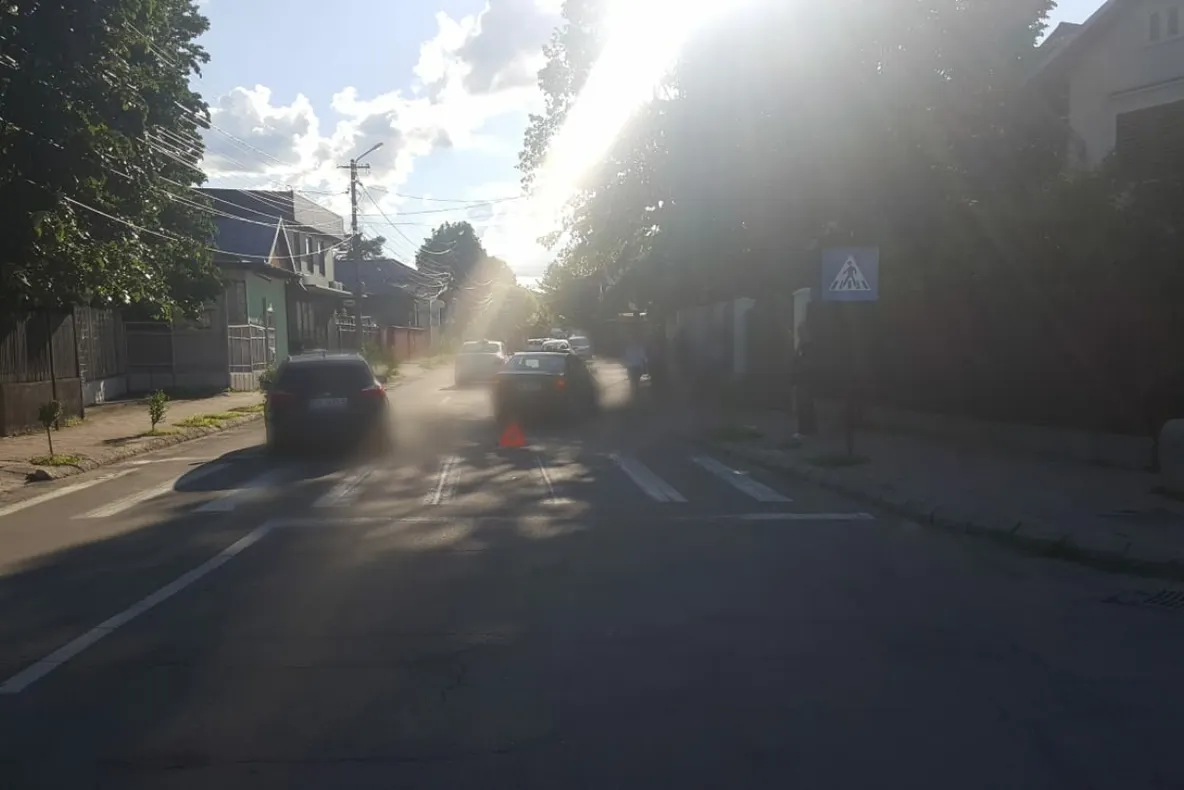 Adolescente rănite pe trecerea de pietoni, la Târgoviște