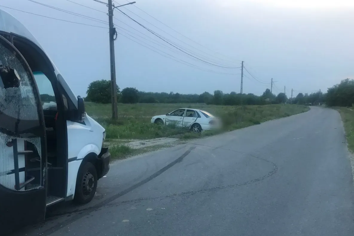 Copil de cinci ani accidentat în urma unei coliziuni auto, la Pătroaia Vale