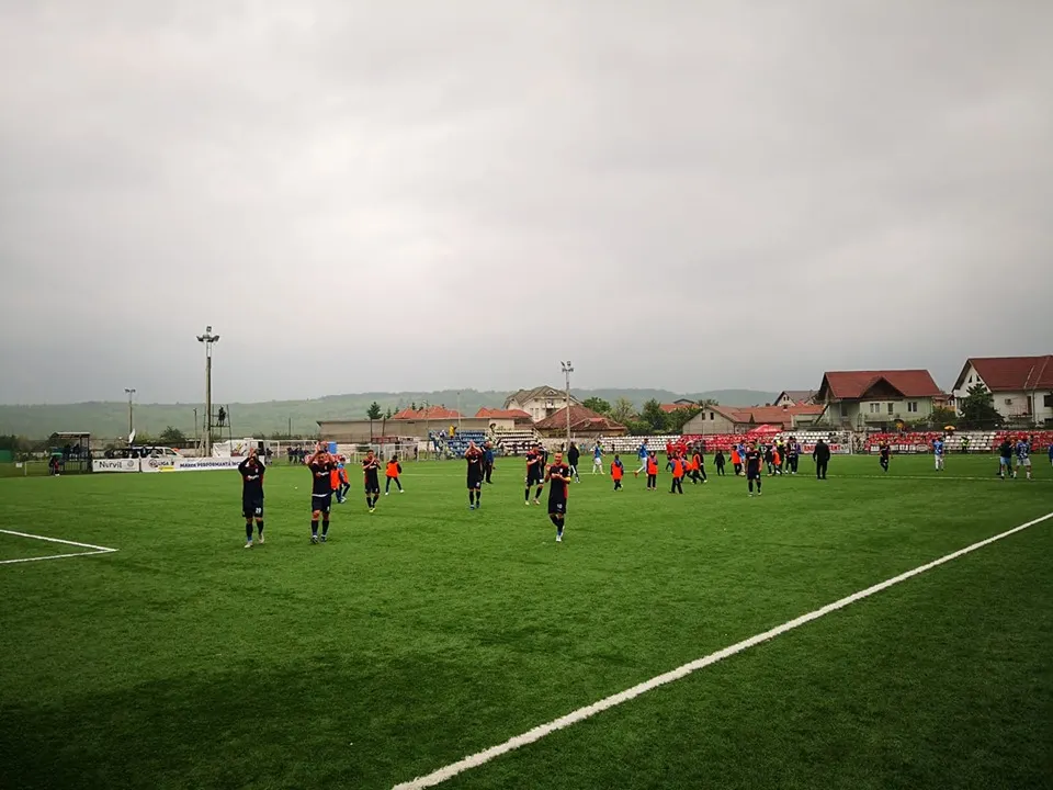 Chindia Târgoviște trece pe primul loc,în liga a II-a, după ce a câștigat la Tg.Jiu