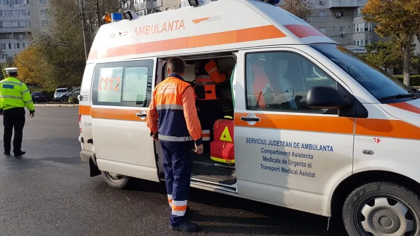 Accident grav la Valea Voievozilor. Un bărbat, ce lucra la partea carosabilă, a fost lovit de o mașină