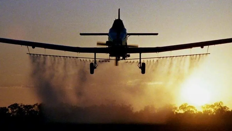 Atenție la stupi, pășunat și consumul de fructe! Aviotratamente la Târgoviște, 23-27 iunie