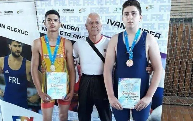 Luptătorul Florin Măghiran, medaliat cu argint la Cupa “Poseidon”