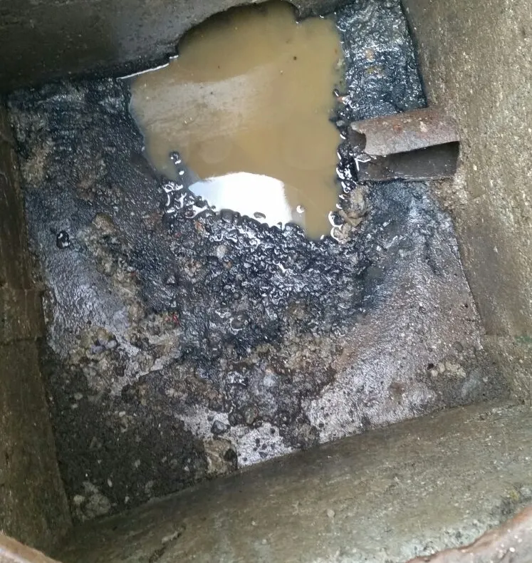 Compania de Apă a întrerupt furnizarea în orașul Pucioasa, din cauza unei avarii