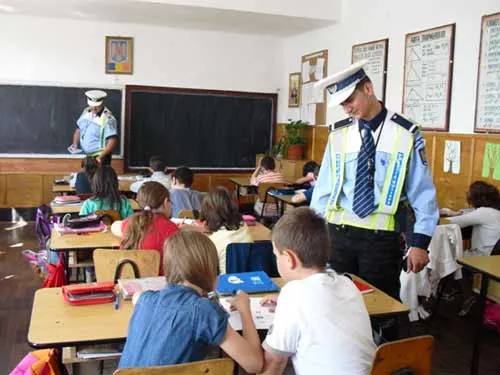 Recomandări pentru prevenirea victimizării minorilor, la început de an școlar