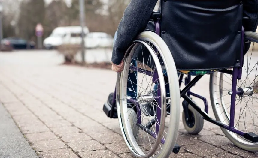 Vouchere pentru persoanelecu handicap, cu care pot cumpăra dispozitive asistive