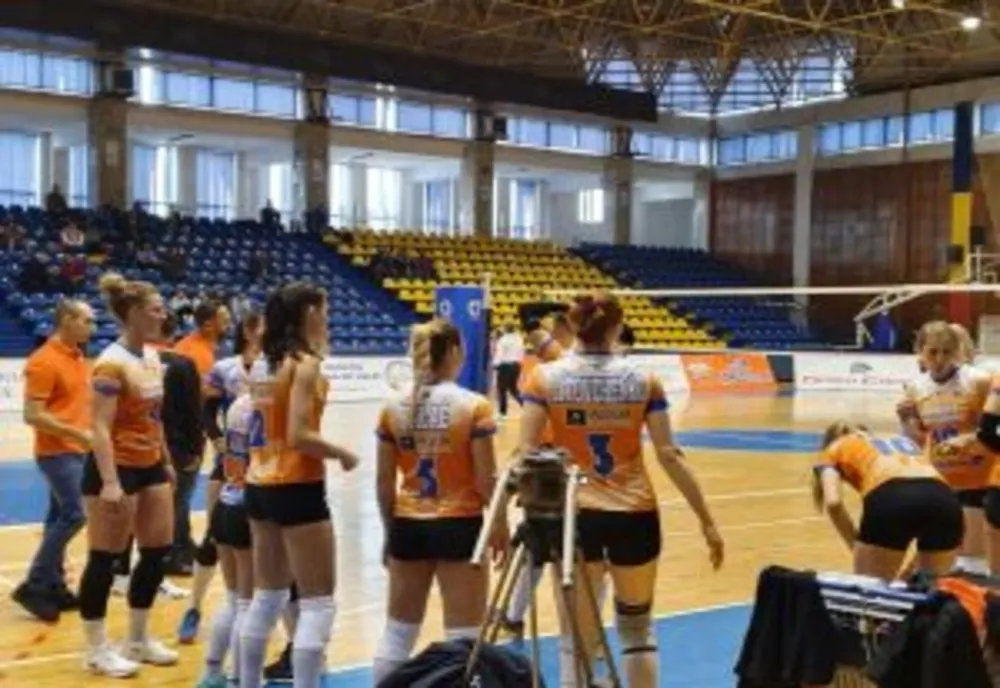 CSM Târgoviște câștigă o bătălie importantă în lupta pentru podiumul primei ligi de volei feminin