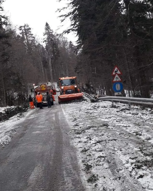 Foto-Video| DN 71 a fost deblocat și redat circulației. Se mențin restricții pe DJ 713