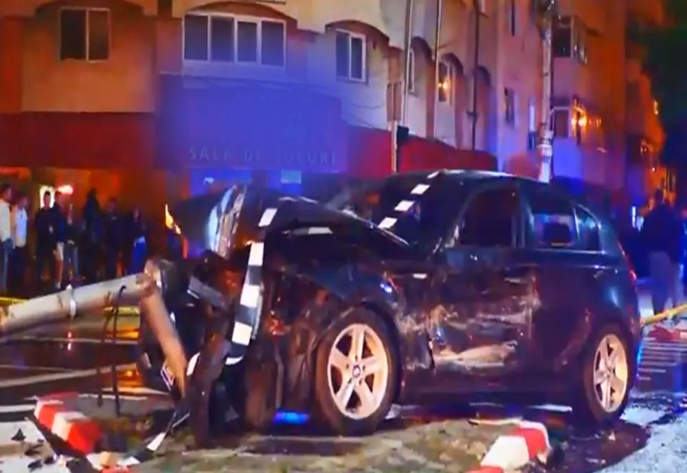 "Spectacol" gratuit, în centru Târgoviștei. Zeci de tineri s-au strâns să vadă un accident petrecut în noaptea de 29 mai