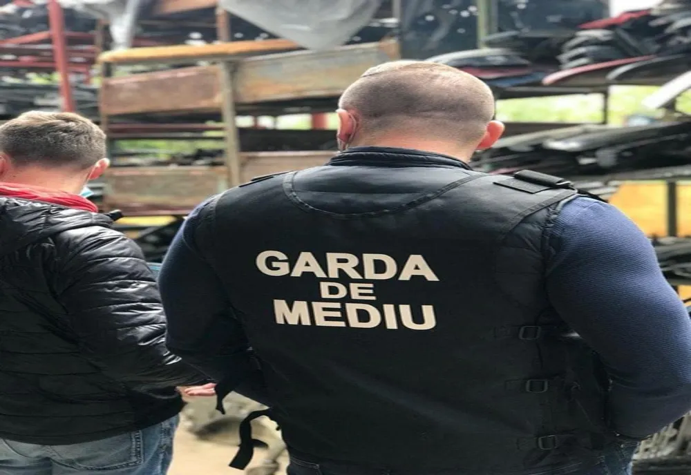 Zeci de societăți comerciale au rămas fără activitate, pe perioada stării de urgență, pentru că nu au respectat normele de mediu