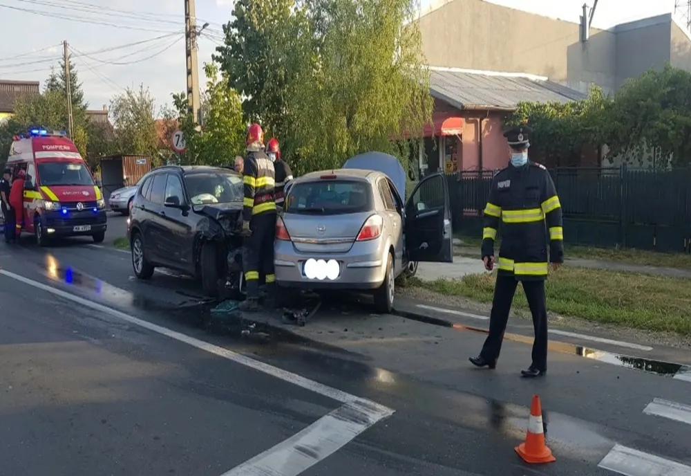 Accident rutier la Ulmi. O persoană a fost rănită
