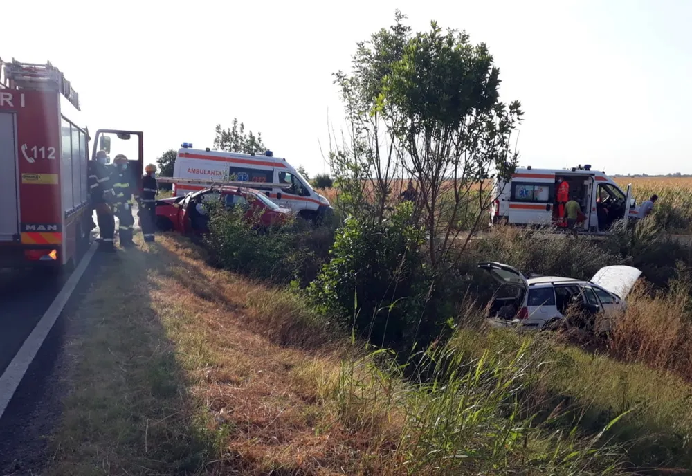 Accident cu patru victime la ieșire din Găești