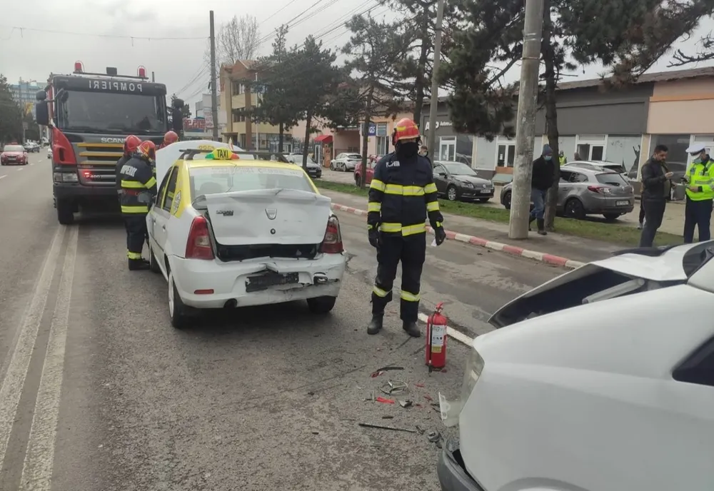 Accident rutier în Târgoviște. O femeie a ajuns la spital 