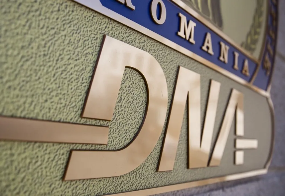 Consilier în Ministerul Dezvoltării, reținut de DNA