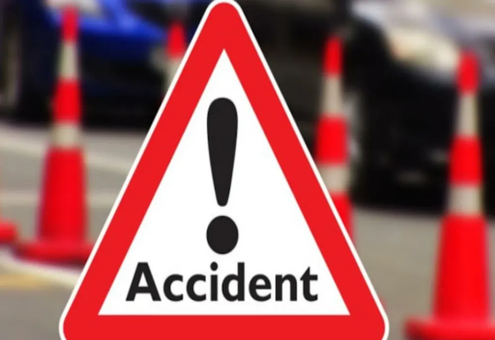 Dâmboviţa. Accident rutier pe DN 72, la Dărmăneşti. O persoană a fost rănită