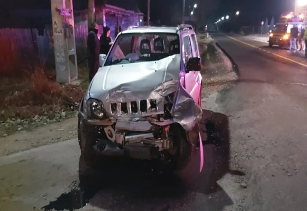 Dâmbovița: Ciocnire violentă între un autoturism și o autoutilitară! Șoferii celor două autovehicule au ajuns la spital