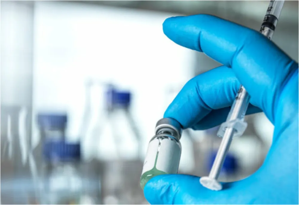 Dâmboviţa. Asistente medicale, cercetate pentru eliberare de certificate de vaccinare false, într-un cabinet individual