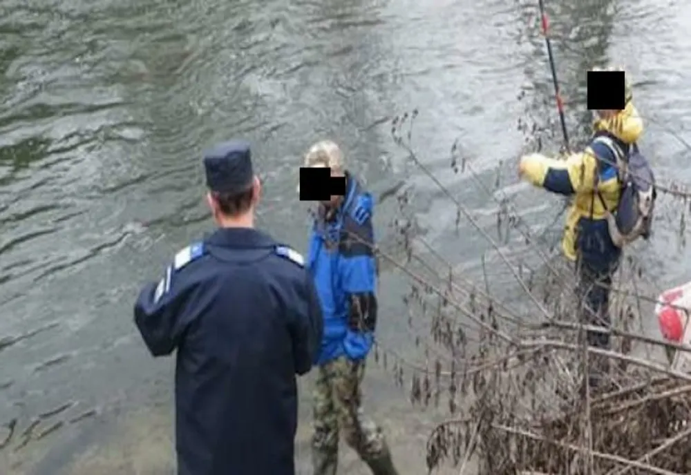Pescuitul în perioada de prohibiţie se află în atenţia jandarmilor dâmboviţeni