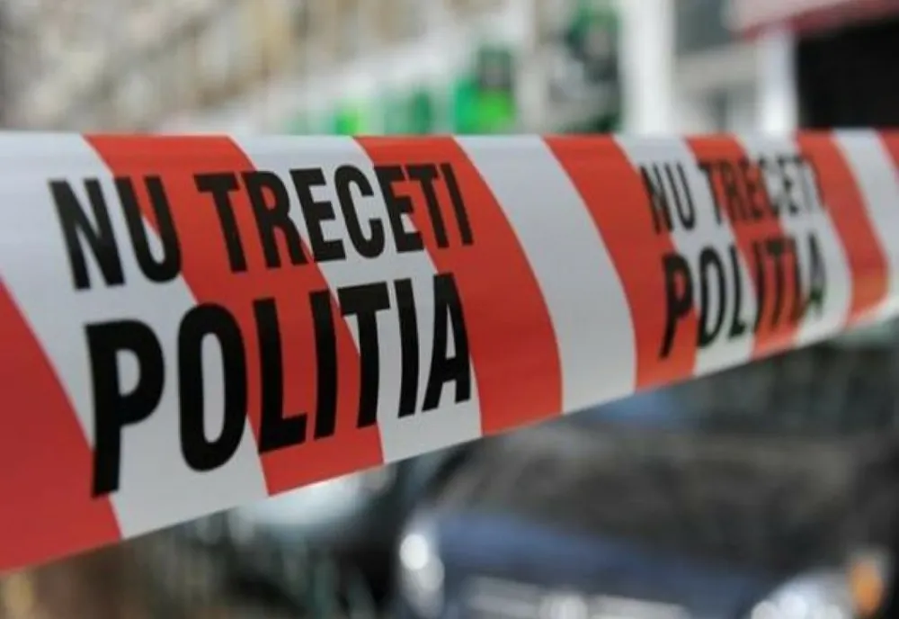 O tânără de 34 de ani s-a aruncat de la etajul unui bloc din Moreni