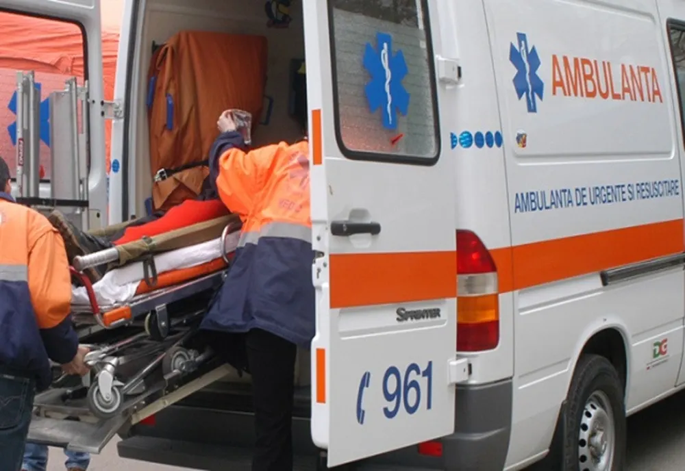 Femeie accidentată în Târgoviște. A fost transportată de urgență la spital