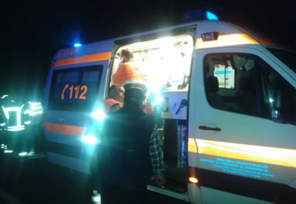 Dâmboviţa. Accident rutier la Vişina, în ziua de Crăciun! O femeie de 30 de ani a fost găsită inconștientă!