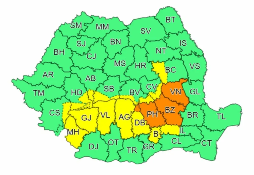 Alertă meteo în Dâmbovița şi Prahova! Cod galben și portocaliu de ninsori și ploi abundente
