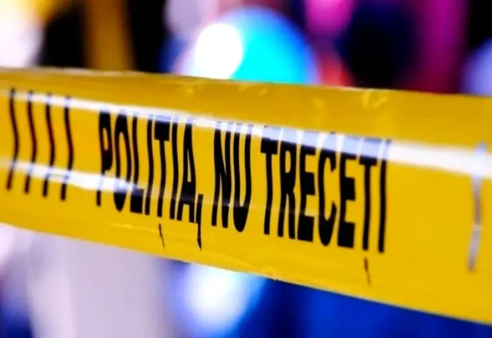 TRAGEDIE ÎN DÂMBOVIȚA: TREI BĂRBAȚI GĂSIȚI INCONȘTIENȚI ÎNTR-U BAZIN DE MURĂTURI. UNUL A MURIT, CEILALȚI DOI SUNT LA SPITAL 
