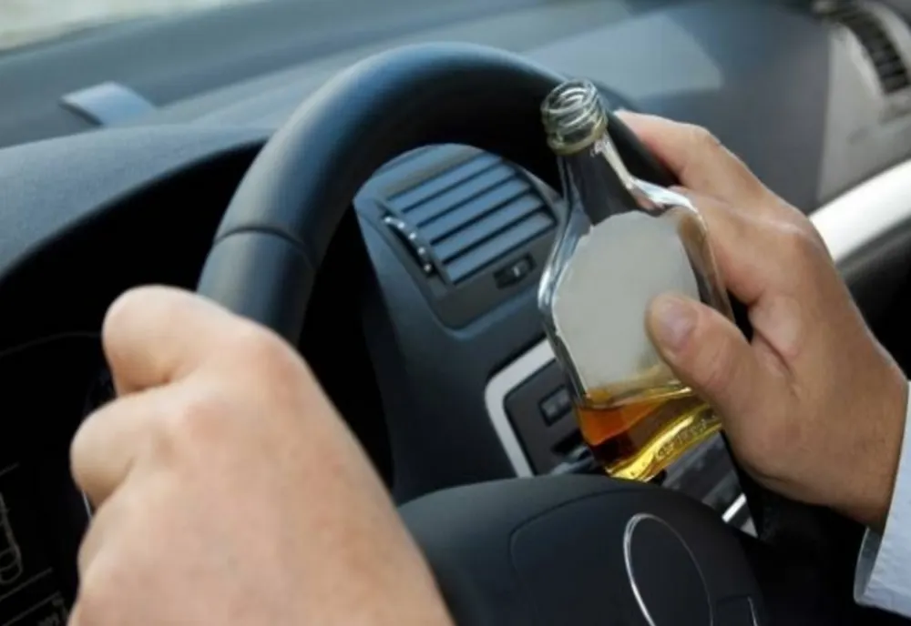 Un șofer beat și altul drogat, prinși la volan de polițiștii, pe șoselele din Dâmbovița