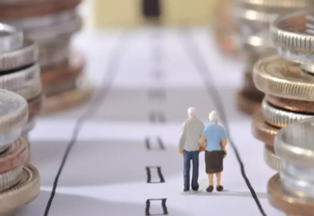VEȘTI BUNE PENTRU PENSIONARI: CE SE ÎNTÂMPLĂ CU TICHETELE DE AJUTOR SOCIAL PENTRU ÎNCĂLZIRE ȘI ALIMENTE 