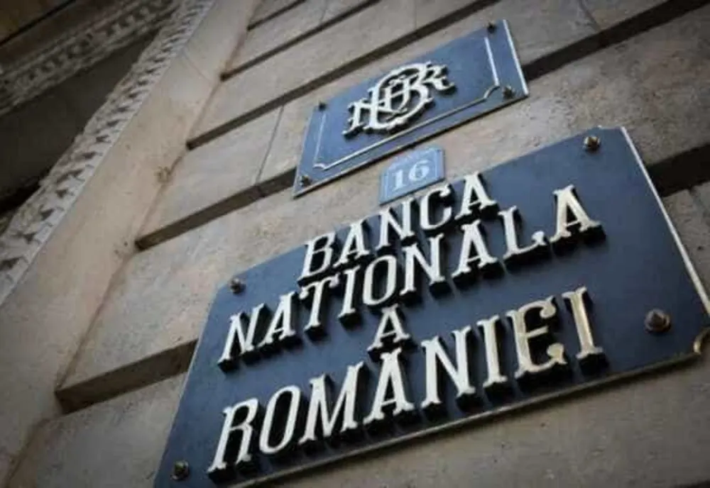 EDUCAŢIE FINANCIARĂ PENTRU CIRCA 600 DE PROFESORI DIN ÎNVĂŢĂMÂNTUL PREUNIVERSITAR DIN 17 ORAŞE