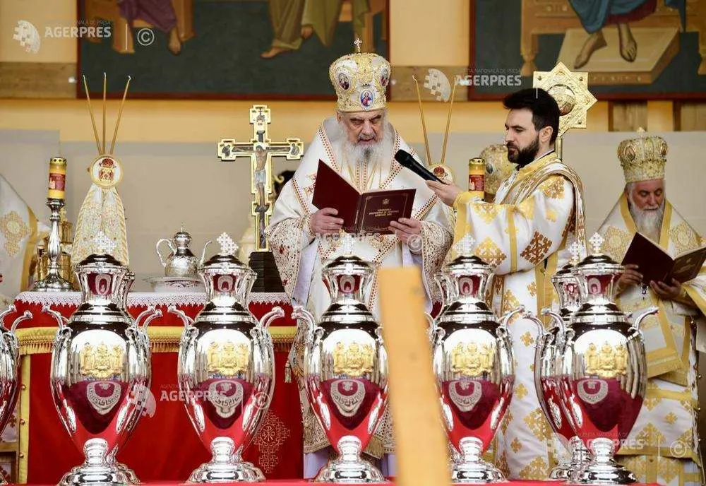 PATRIARHIE - S-A SFINȚIT MARELE MIR; PF DANIEL: ACEST MIR REPREZINTĂ O CREDINȚĂ PUTERNICĂ