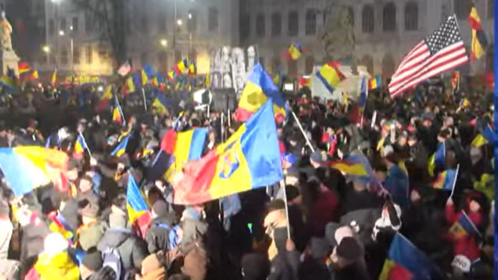Val de PROTESTE, în martie. Românii din mai multe domenii anunță că ies în stradă împotriva măsurilor lui Bolojan