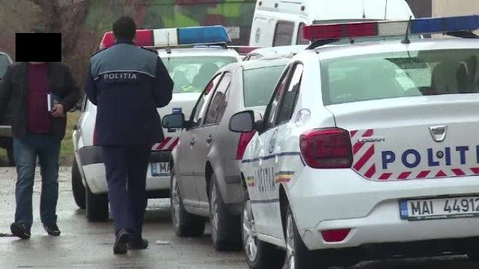 Polițiștii caută un șofer care l-ar fi tâlhărit pe prim-procurorul de la Parchetul Buftea