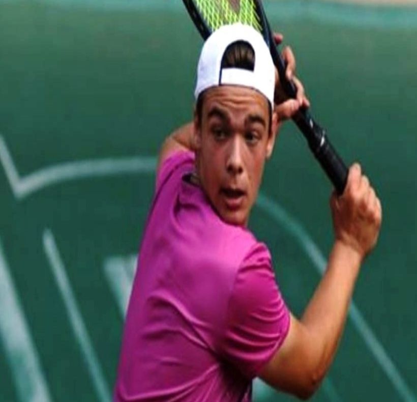 Video| Pe urmele Soranei. Andrei Voican, un tenisman din Târgoviște, visează la gloria mondială