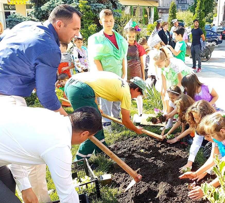 Bibliotecă în aer liber și un nou parc, în Târgoviște