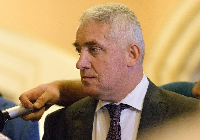 Adrian Țuțuianu (Pro România): "Nu dorim să intrăm la guvernare. Nu votăm guvernul liberal."