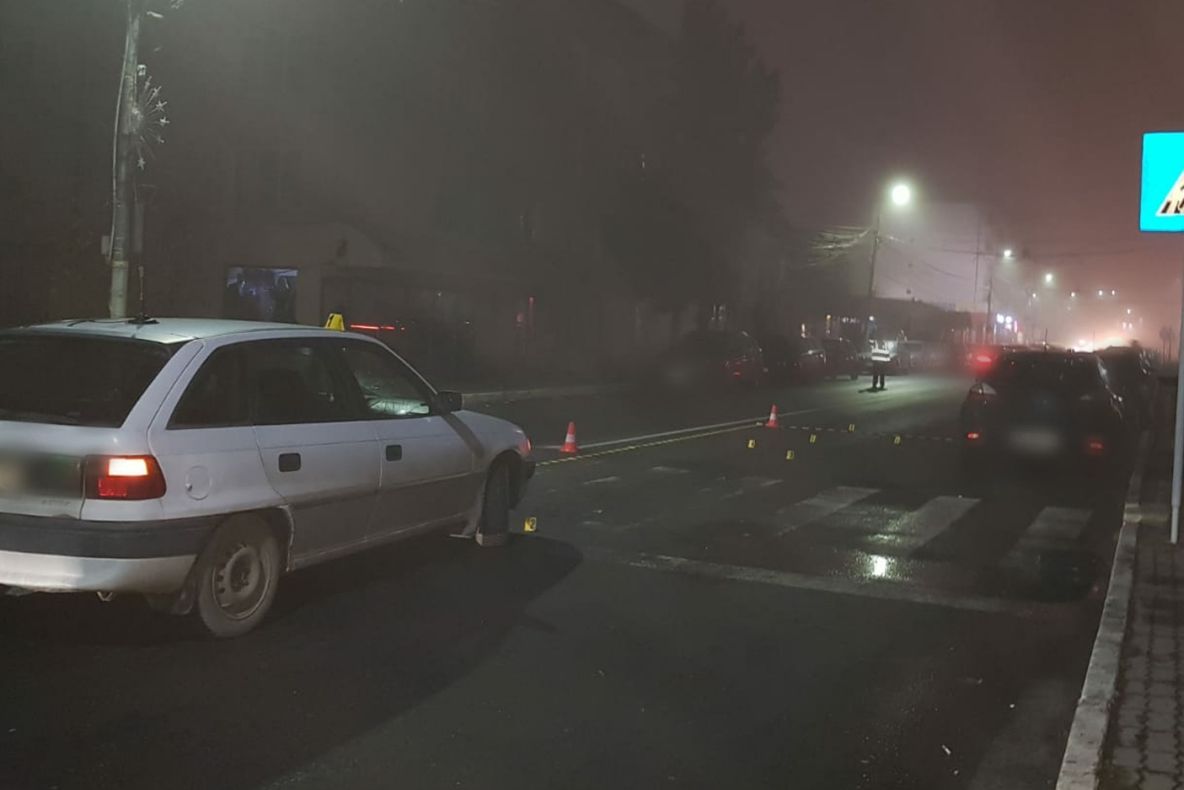 Spulberați pe trecerea de pietoni. Trei persoane au ajuns la spital, cu răni ușoare