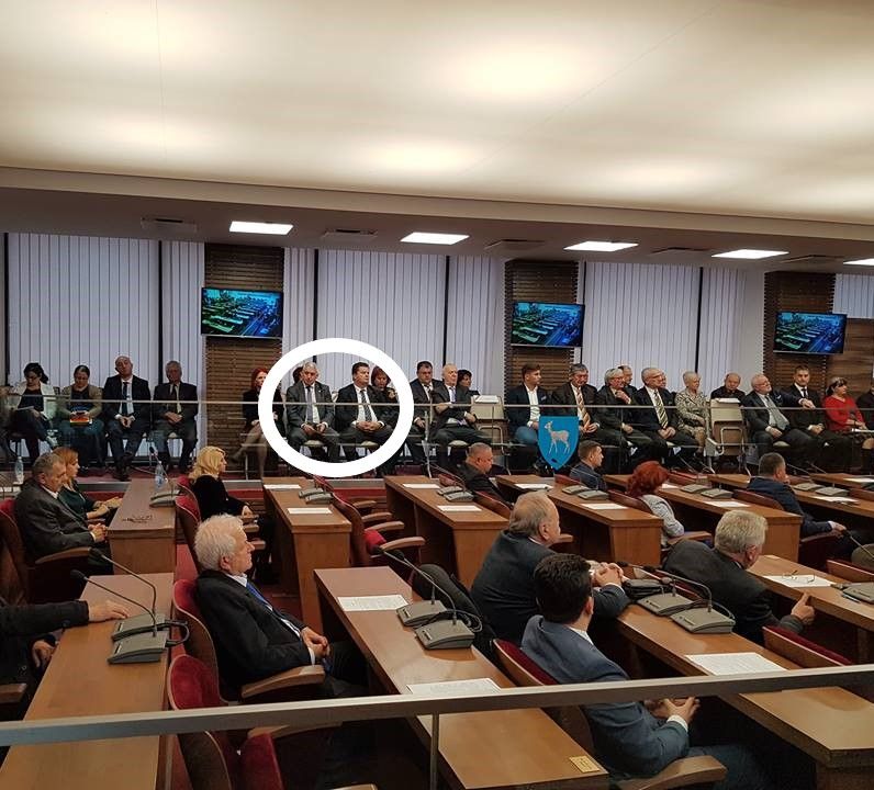 Adrian Țuțuianu și Florin Popescu alături, fără scandal, la aniversarea a 50 de ani ai CJ Dâmbovița