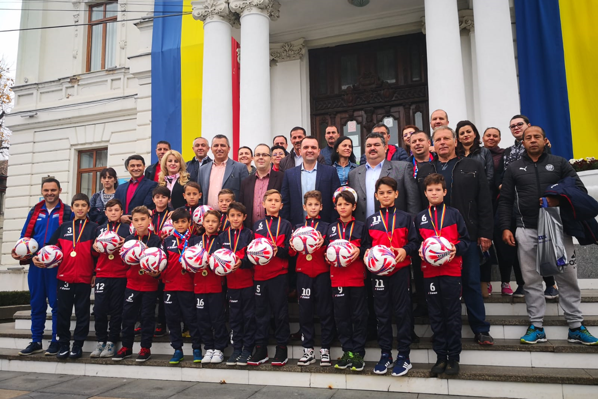 Juniorii Chindiei, campioni la „Cupa Centenarului Marii Uniri”