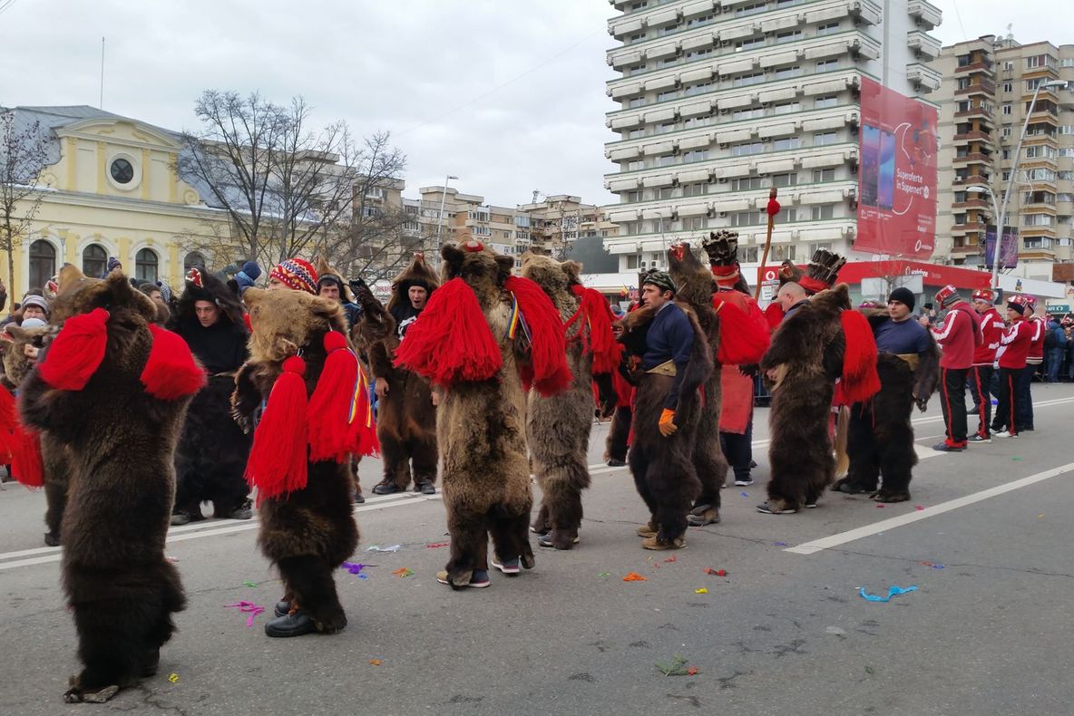 VIDEO Moş Crăciun le-a adus cadouri copiilor jandarmilor dâmbovițeni