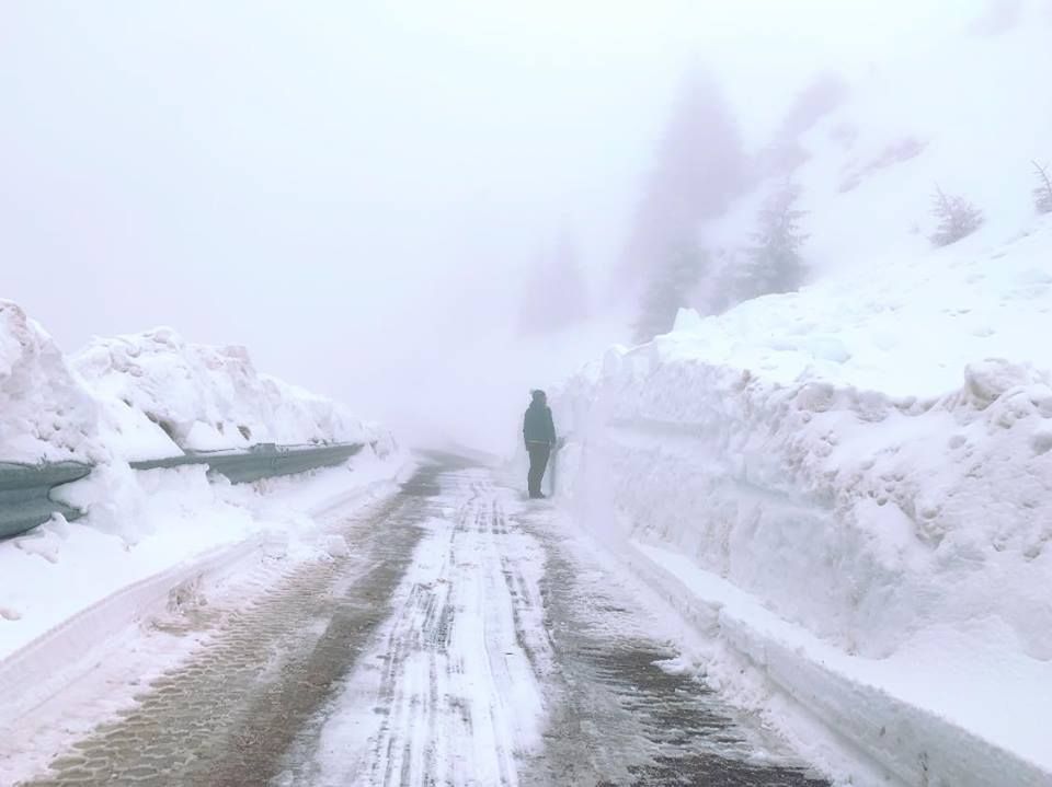 Forțele și mijloacele cu care au intervenit drumarii pe drumul din Bucegi, în ultimele 3 zile