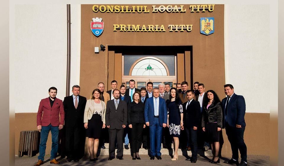 "Cutremur" în Consiliul Local Titu. Demisia în bloc a liberalilor trimite comunitatea aproape de alegeri anticipate