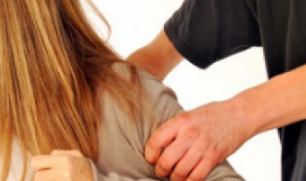 Găeștean reținut de polițiști, pentru infracțiuni de trafic de minori și pornografie