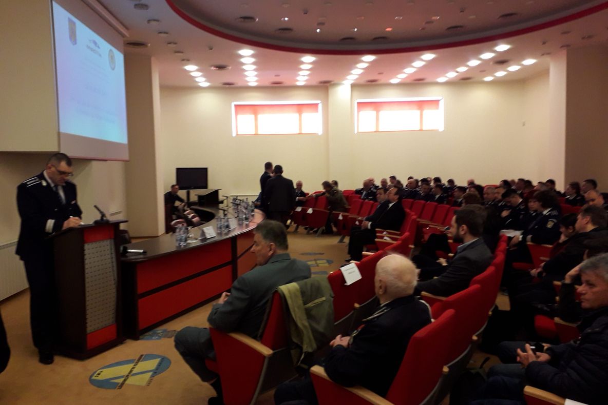 129 de polițiști dâmbovițeni au fost avansați în grad, de  "Ziua Poliției Române"