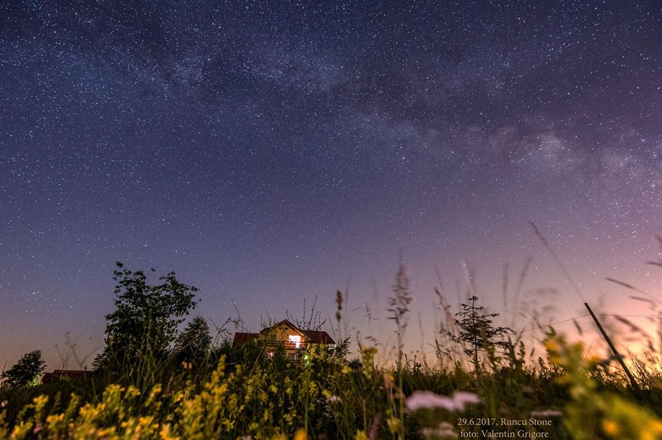 Minivacanță la stele, 2-5 mai, Runcu Stone