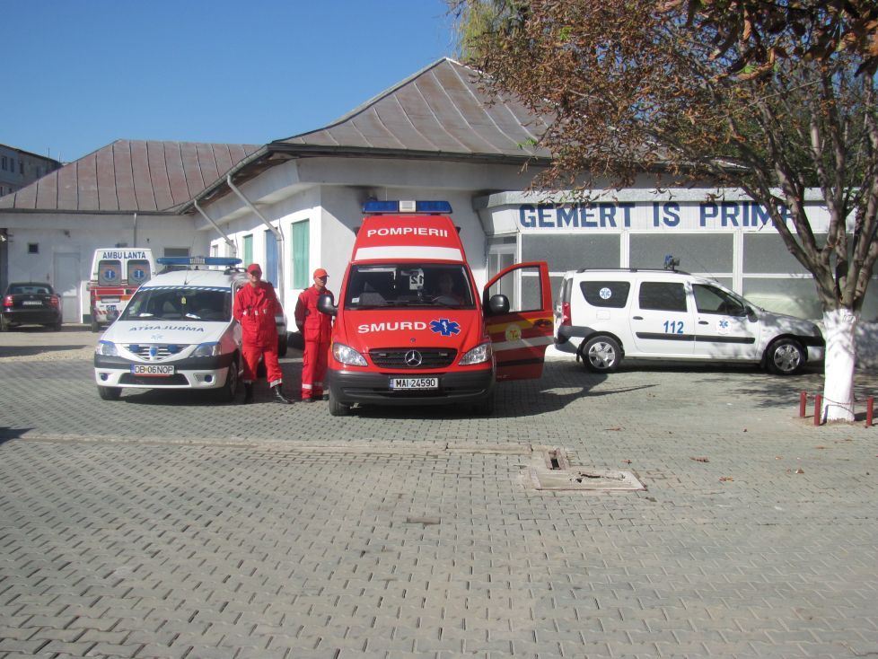 Bătut măr într-un bar, un bărbat a murit la Secția UPU din Titu